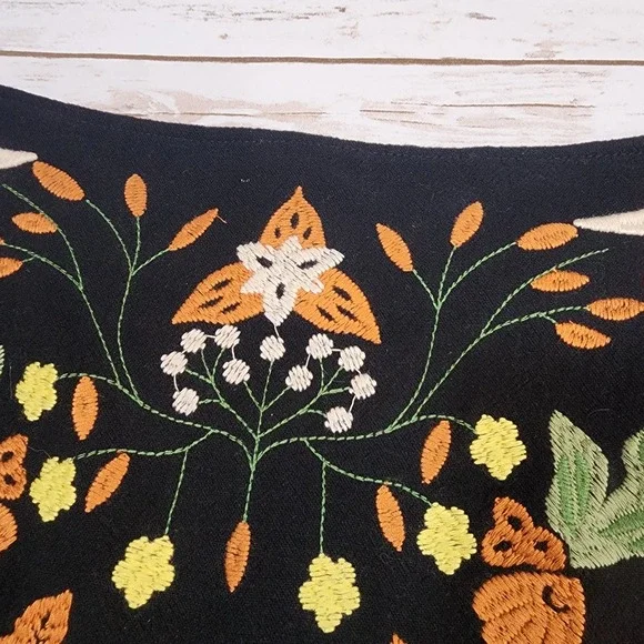 Umgee embroidered bird and flower boho mini skirt fully lined woman's size large - Picture 8 of 13